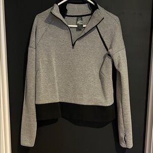 CHAMPION Gray and Black Quarter-Zip Pullover - Size Small